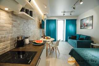 Апарт-отели Orange Sky Apartments Beach Tower Батуми Улучшенные апартаменты-студио с видом на море-10